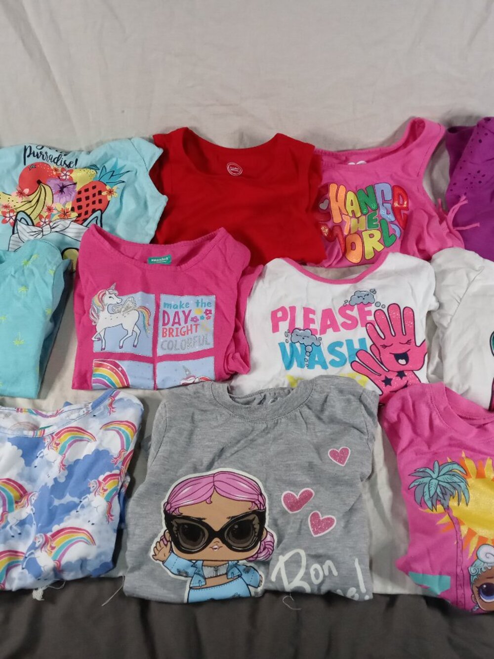 12 Assorted Girls Cute Design Short Sleeve T-Shirts Clothes Bundle in Great Cond